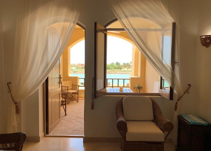 2BR Apartment with lagoon view-West golf - 6